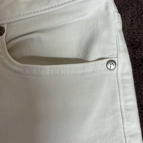 Simply Vera Wang white Crop Pants Sz 10 - Picture 5 of 6